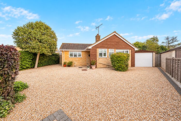 2 Bedroom Detached Bungalow For Sale In Kingshill, Cirencester, GL7