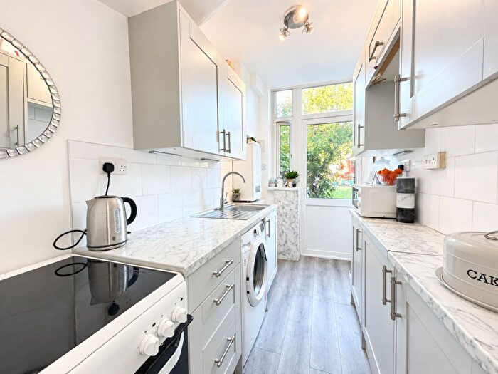 3 Bedroom Terraced House For Sale In Downham Way, Bromley, BR1