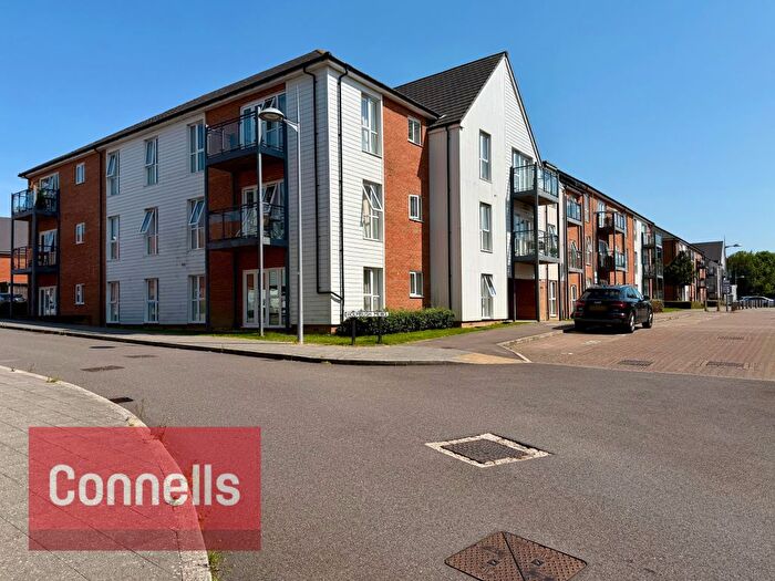 1 Bedroom Flat To Rent In Holmbush Mews, Horsham, RH12