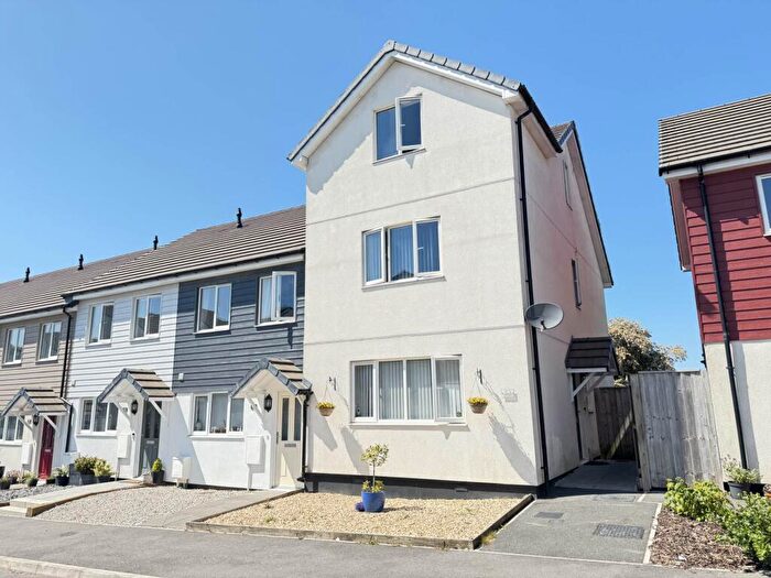 3 Bedroom End Of Terrace House For Sale In Pridham Place, Bideford, EX39