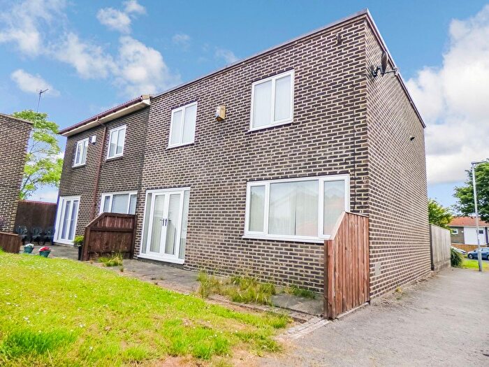 3 Bedroom Semi-Detached House To Rent In Trevelyan Place, Peterlee, SR8