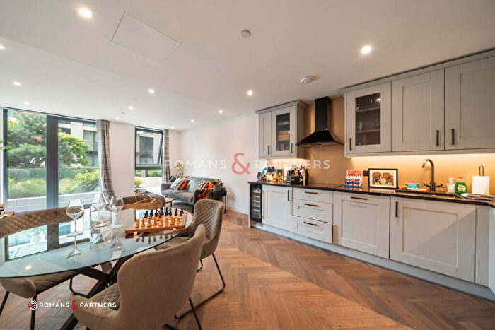 2 Bedroom Apartment To Rent In Merino Gardens, Wapping, E1W