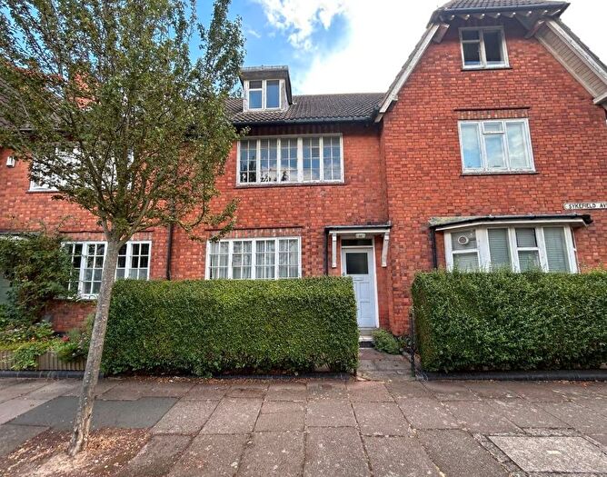 5 Bedroom Town House For Sale In Sykefield Avenue, Near Narborough Road, Leicester, LE3