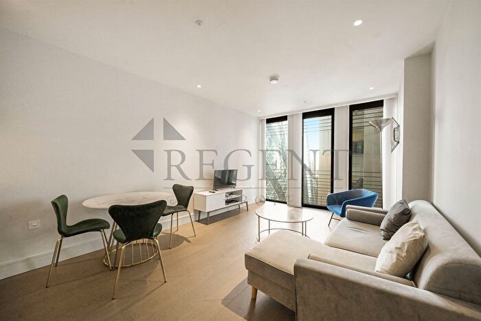 1 Bedroom Flat For Sale In Pan Pacific Hotel, Houndsditch, EC3A