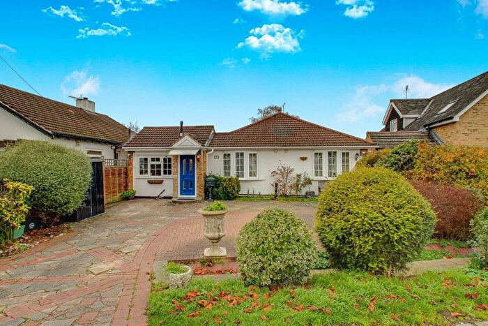 4 Bedroom Detached Bungalow For Sale In Willow Avenue, New Denham, UB9