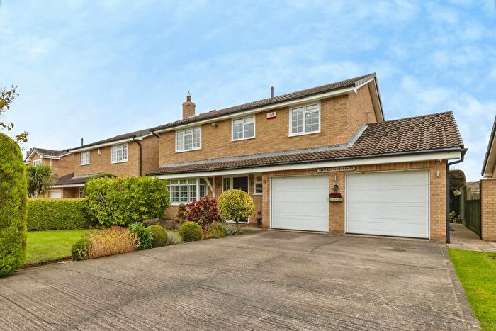 4 Bedroom Detached House For Sale In Troutsdale Close, Yarm, TS15