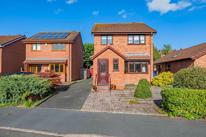 3 Bedroom Detached House For Sale In Fredericks Close, Norton, Stourbridge, DY8