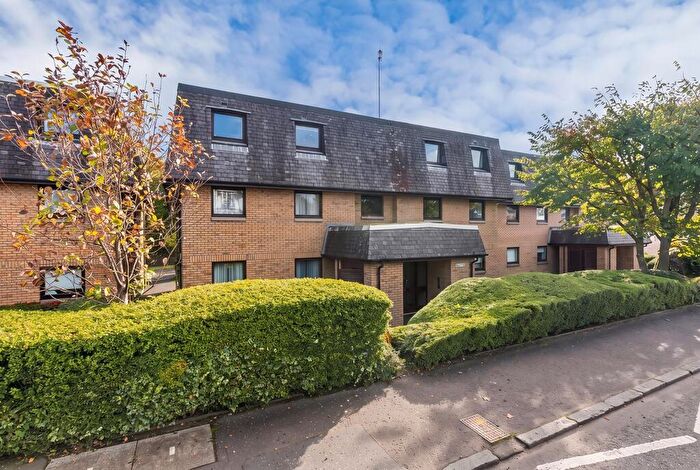2 Bedroom Flat For Sale In Clober Road, Milngavie, G62