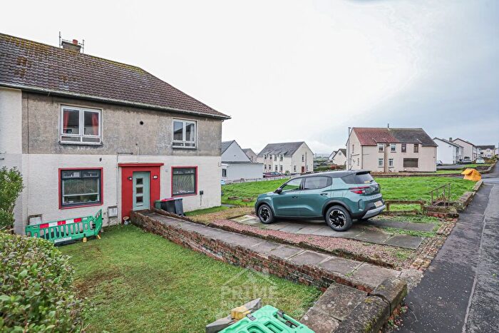 2 Bedroom Flat For Sale In Broom Crescent, Ochiltree, Cumnock, KA18