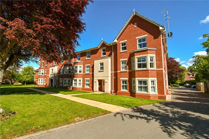 2 Bedroom Flat To Rent In Kingsmead Road South, Prenton, CH43
