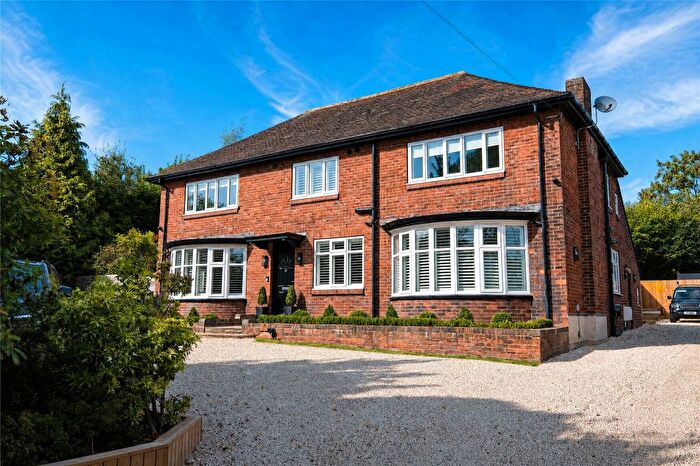 4 Bedroom Detached House For Sale In Lidgett Lane, Leeds, West Yorkshire, LS17