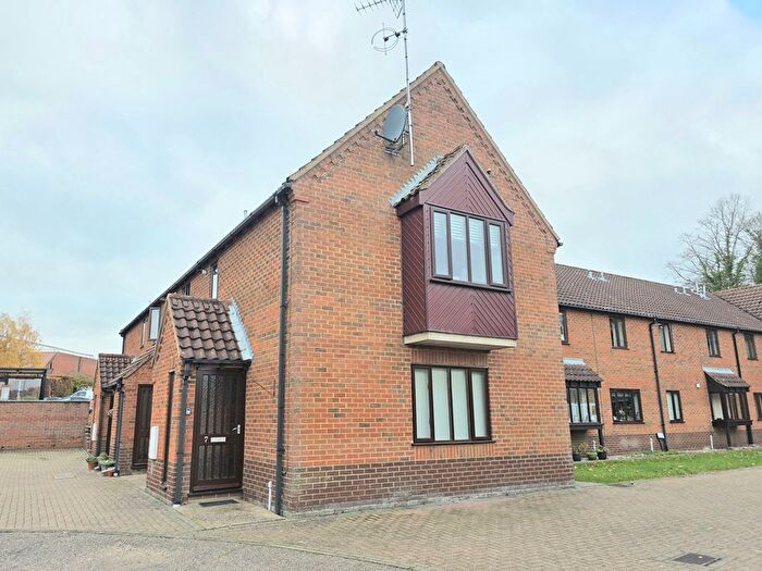 2 Bedroom Flat To Rent In Manor Court, Aylsham, NR11