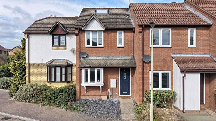 3 Bedroom Terraced House For Sale In The Briars, Hertford, SG13