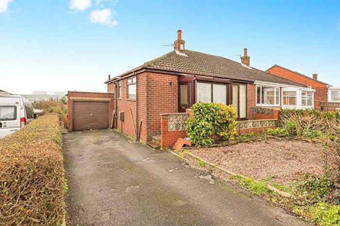 2 Bedroom Semi-Detached Bungalow To Rent In Cawley Lane, Heckmondwike, WF16
