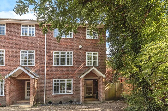 4 Bedroom Town House To Rent In Bury Road, Newmarket, Suffolk, CB8