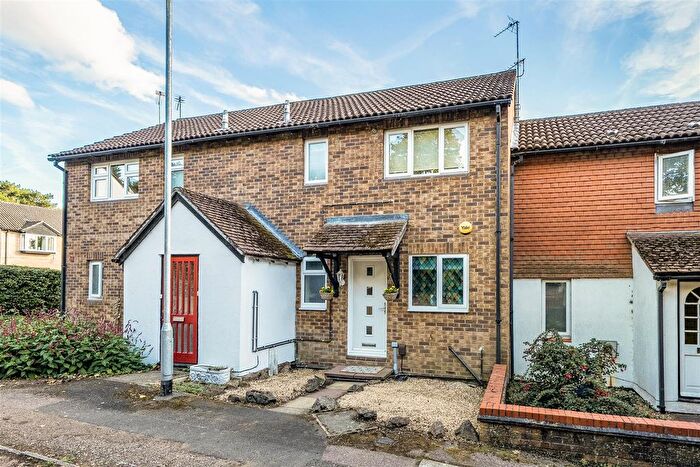 1 Bedroom Maisonette For Sale In Sedley Grove, Harefield, Uxbridge, UB9