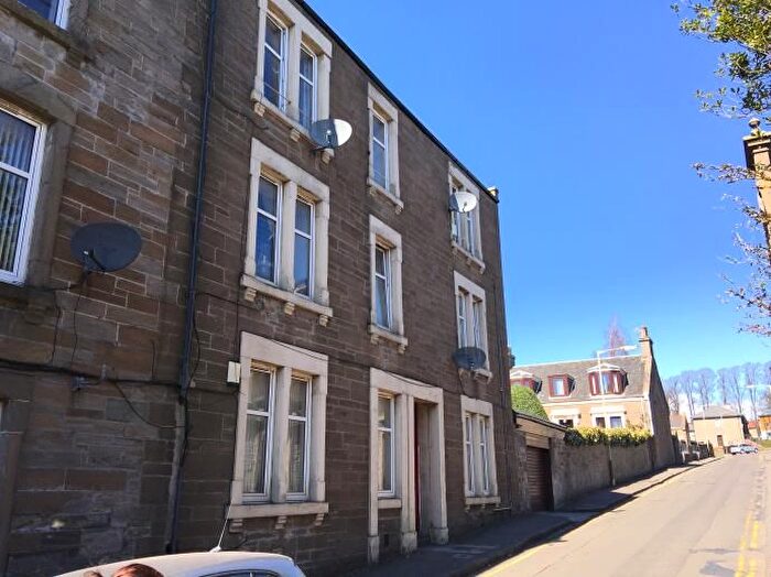 2 Bedroom Flat To Rent In Bright Street, Lochee, Dundee, DD2