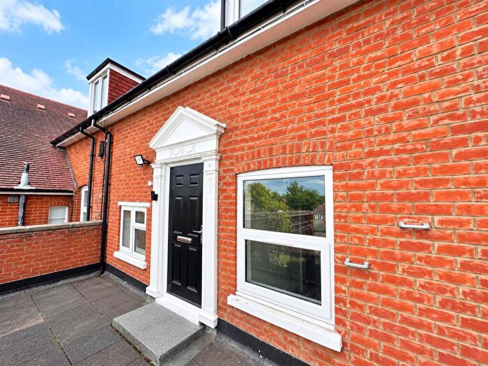 1 Bedroom Apartment For Sale In Fleet Road, Fleet, GU51