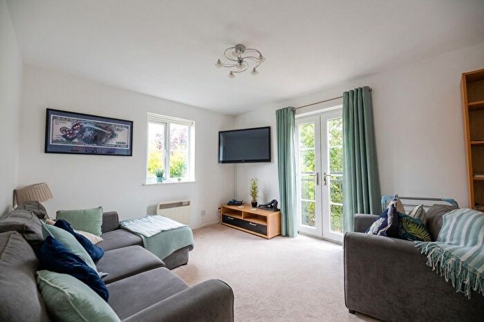2 Bedroom Flat To Rent In Spencer House, Ensign Close, Leigh-On-Sea, SS9