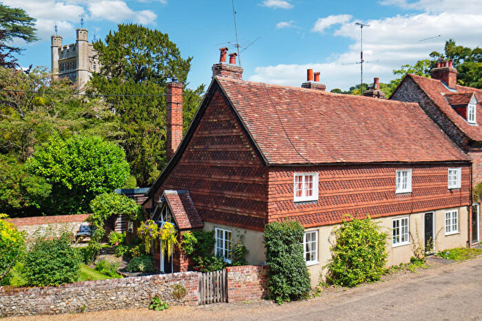 3 Bedroom Cottage For Sale In Hambleden Village, Henley-on-thames, RG9