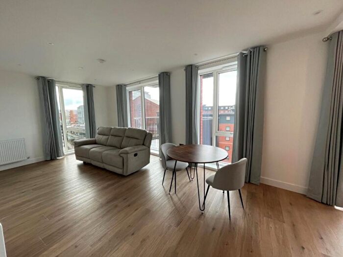 3 Bedroom Apartment To Rent In The Barker, Shadwell Street, Birmingham, B4