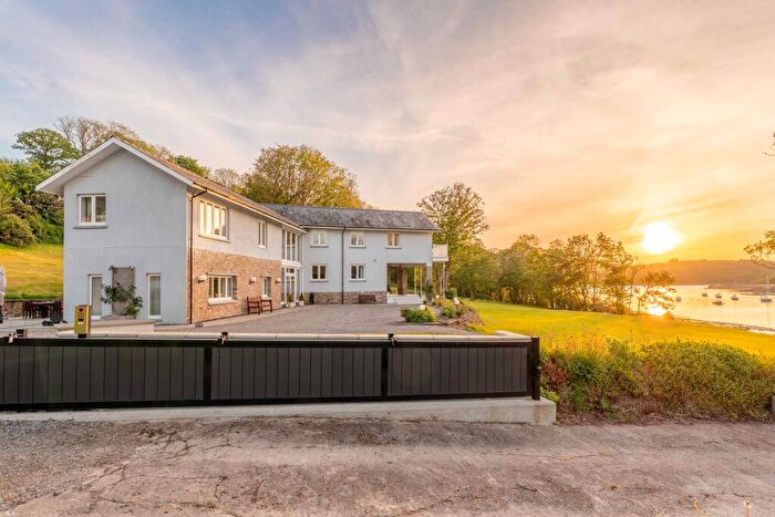 5 Bedroom Detached House For Sale In Cosheston, Pembrokeshire, SA72