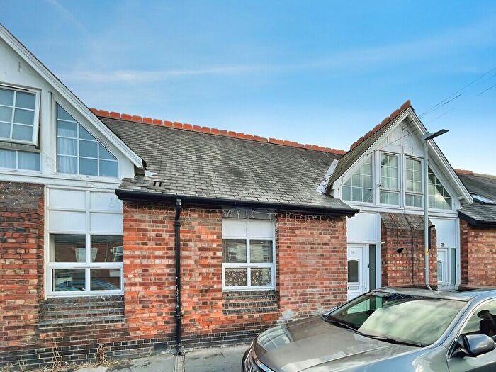 3 Bedroom Town House To Rent In Webb Street, Lincoln, LN5