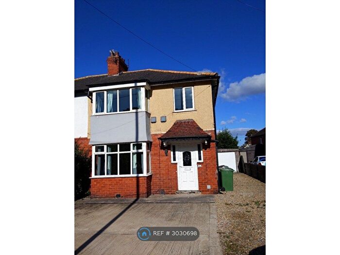 3 Bedroom Semi-Detached House To Rent In Selby Road, Leeds, LS15