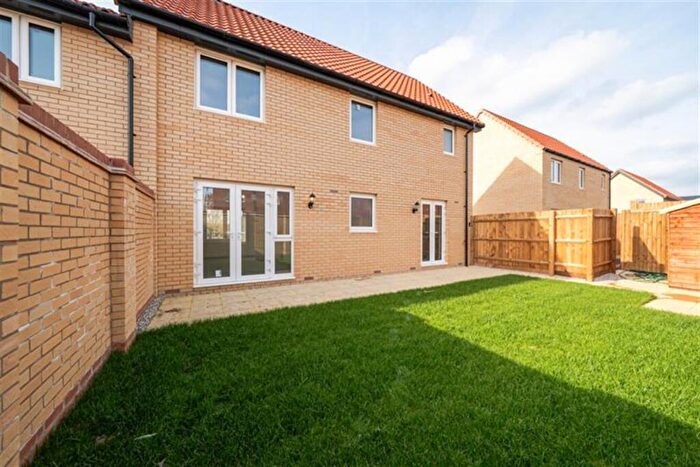 3 Bedroom Detached House To Rent In Bedroom Detached House In Runway, Sudbury, CO10