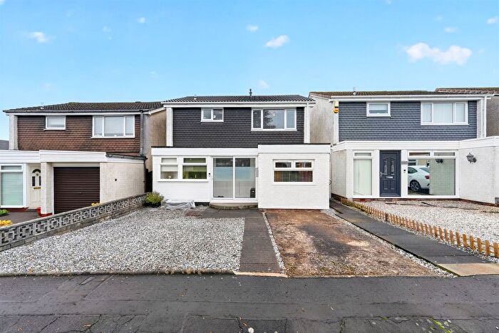 3 Bedroom Detached House For Sale In Fairhaven Square, Kilwinning, KA13