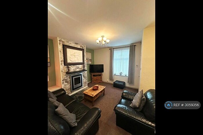 2 Bedroom Terraced House To Rent In Inkerman Street, Bradford, BD4