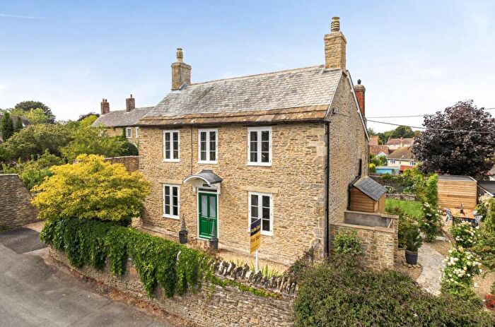 4 Bedroom Detached House For Sale In Vale Street, Henstridge, Templecombe, BA8