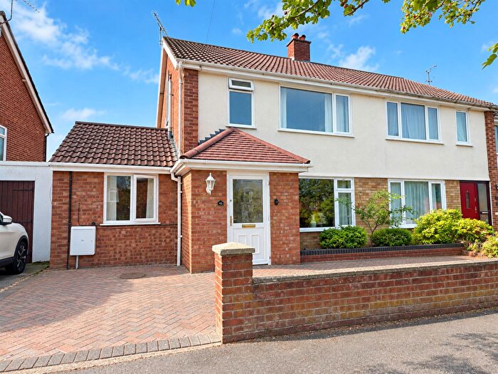 4 Bedroom Semi-Detached House For Sale In Congreve Road, Ipswich, IP1