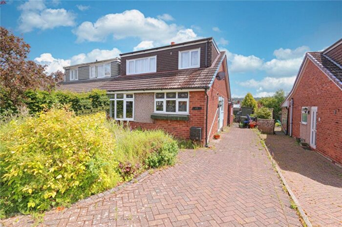 3 Bedroom Semi-Detached House For Sale In Bembridge Road, Denton, Manchester, Greater Manchester, M34
