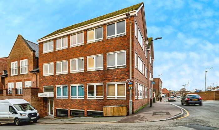 Flat To Rent In Station Road, Chesham, HP5