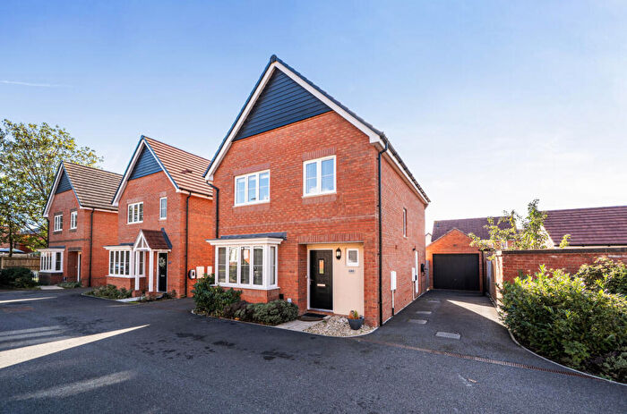 4 Bedroom Detached House For Sale In Nutsea Road, Nursling, Southampton, Hampshire, SO16