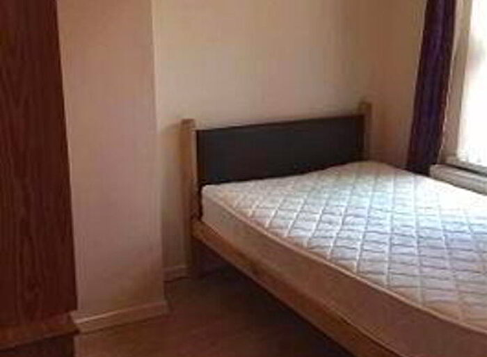 3 Bedroom Terrace House To Rent In Edinburgh Street, Belfast, BT9