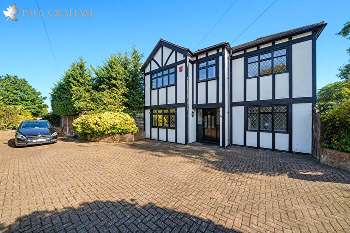 5 Bedroom Detached House For Sale In Sandy Lane South, Wallington, SM6