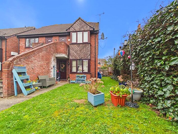 1 Bedroom Flat For Sale In Frampton Road, Gloucester, Gloucestershire, GL1