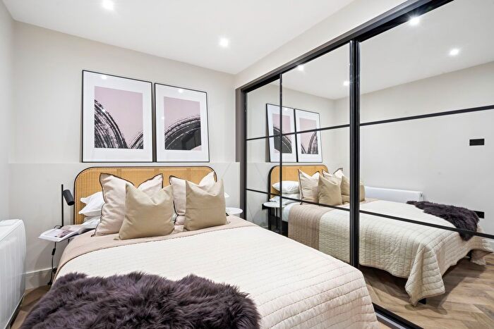 1 Bedroom Flat For Sale In Savill Way, Marlow, SL7