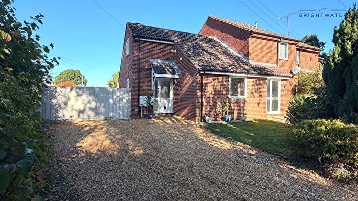 2 Bedroom End Of Terrace House To Rent In Monmouth Drive, Verwood, BH31