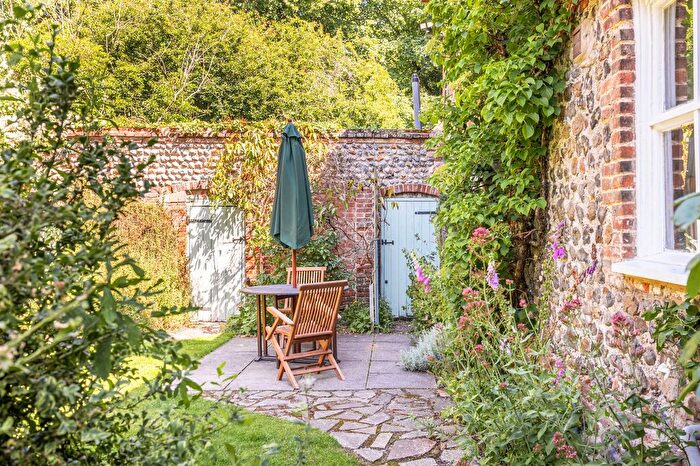 5 Bedroom Cottage For Sale In Meadow View, North Walsham Road, Bacton, Norwich, NR12
