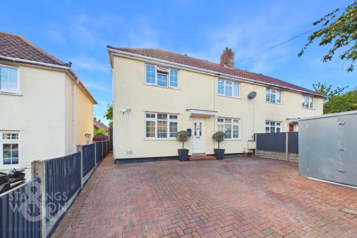 3 Bedroom Semi-Detached House For Sale In Dowson Road, Norwich, NR3