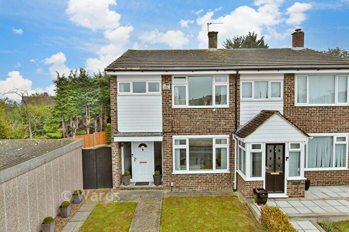 3 Bedroom Semi-Detached House For Sale In Austin Close, Darland, Kent, ME5