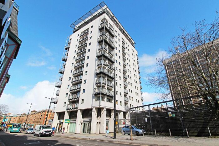 2 Bedroom Apartment To Rent In The Aspect, Queen Street, Cardiff, CF10