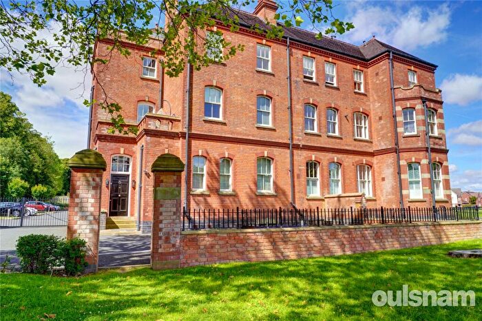 3 Bedroom End Of Terrace House For Sale In Willow Road, Bournville, Birmingham, West Midlands, B30