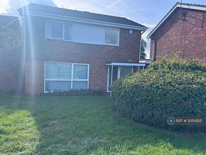4 Bedroom Detached House To Rent In Spinney Walk, Peterborough, PE3
