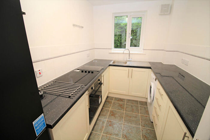 2 Bedroom Flat To Rent In Cleminson Street, Salford, M3