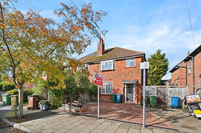 1 Bedroom Maisonette For Sale In Victor Road, HA2