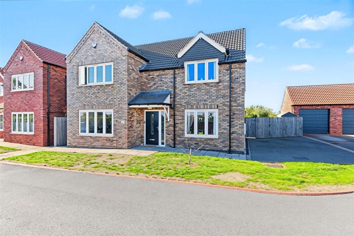 4 Bedroom Detached House For Sale In Hawthorn Rise, Scotter, Gainsborough, DN21